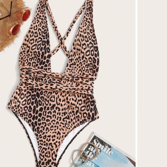 One piece. Nwot. - Picture 4 of 5